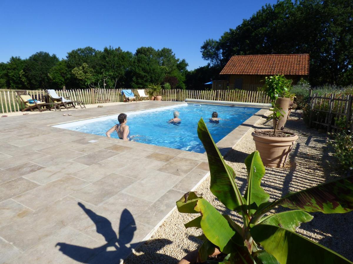 Bed and Breakfast Britavit Saint-Avit-Sénieur Exterior foto