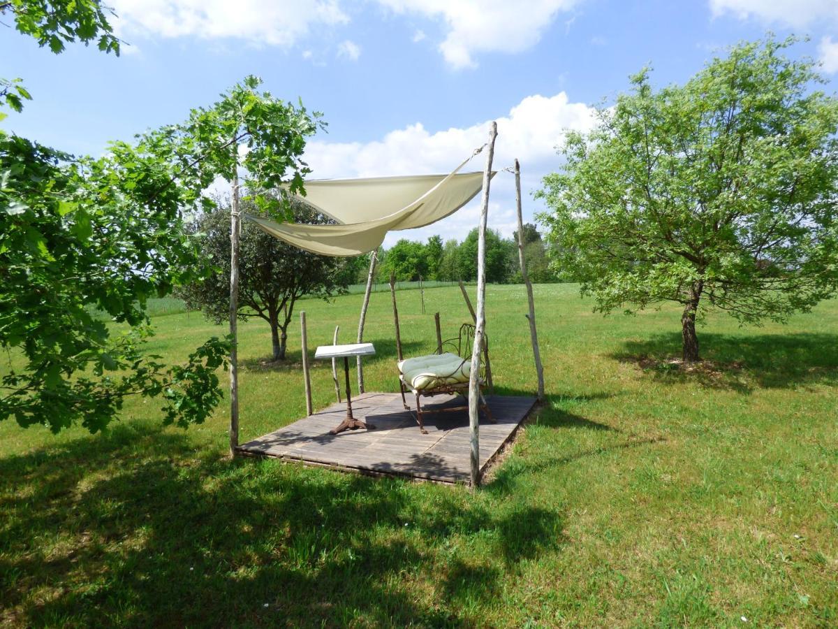 Bed and Breakfast Britavit Saint-Avit-Sénieur Exterior foto
